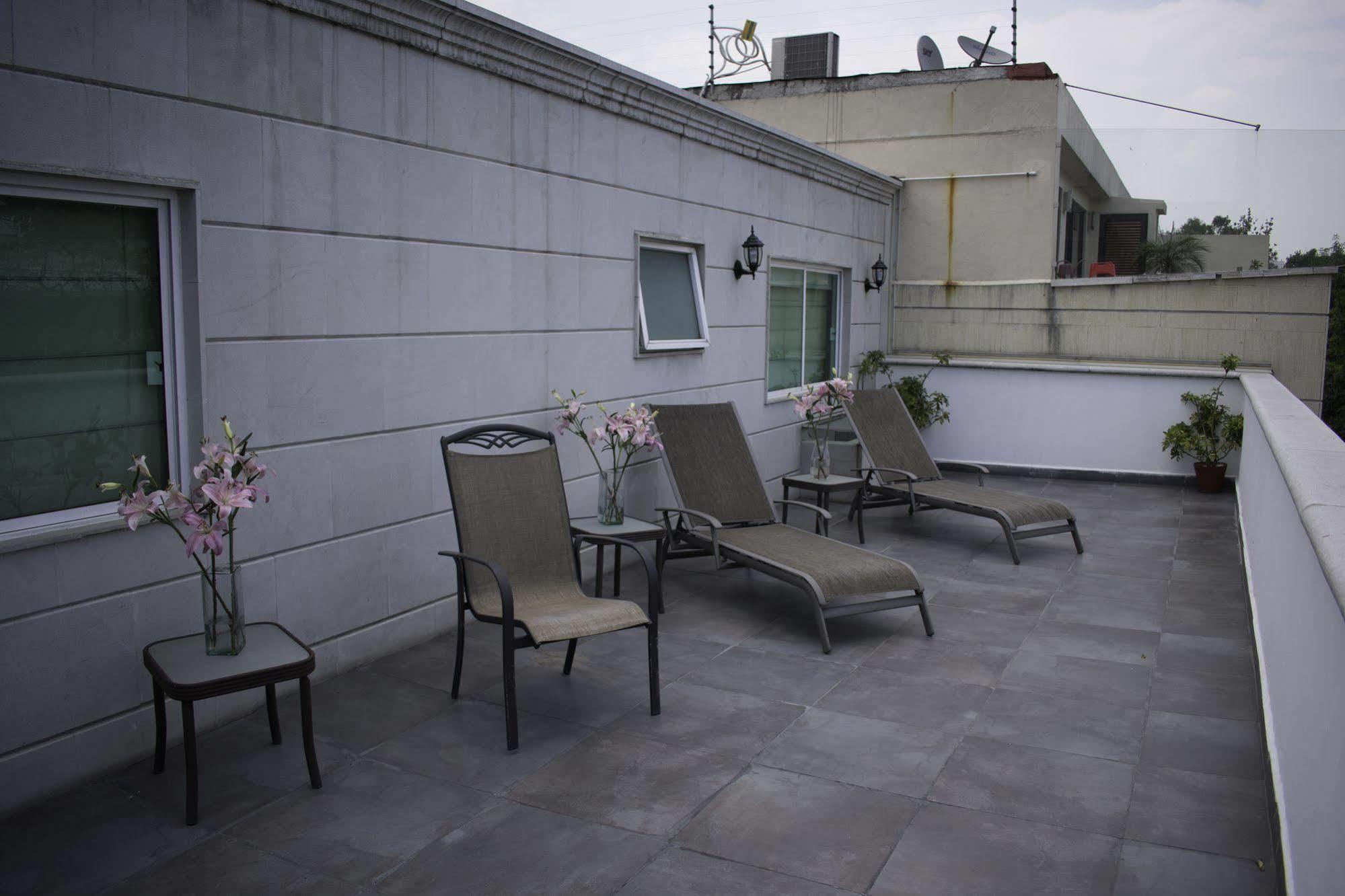 Apartment L'heritage Aristoteles 140 By Bluebay