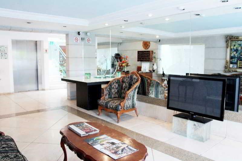 L'heritage Aristoteles 140 By Bluebay *